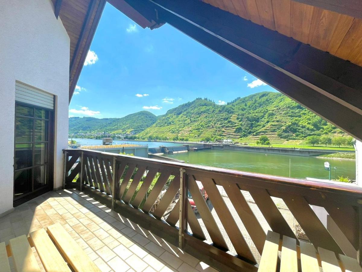 Stilvolle Wellness-Ferienwohnung In Neef Whirlpool, Sauna, Grill, Fitness, Billard & Moselblick Bagian luar foto