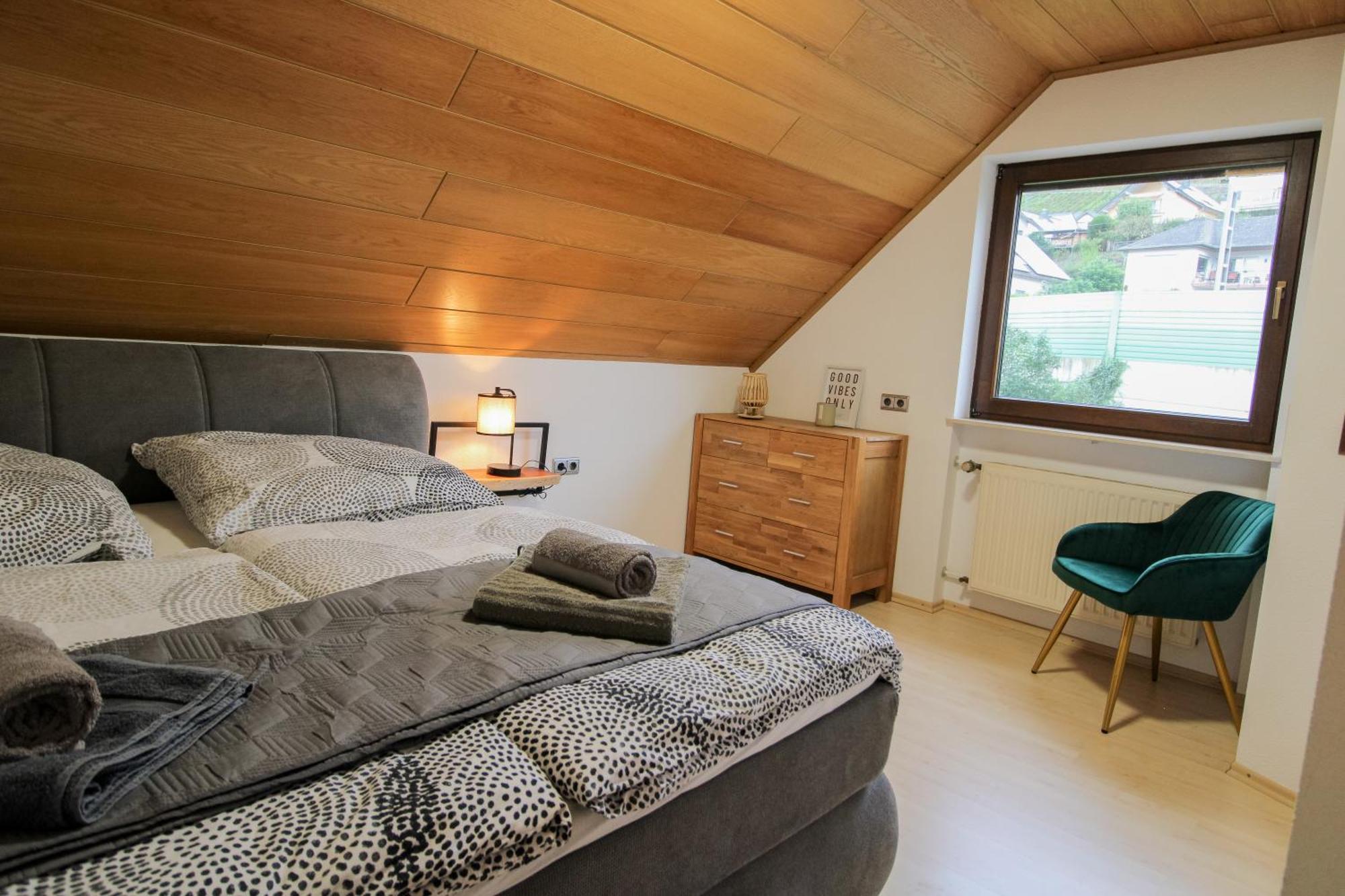 Stilvolle Wellness-Ferienwohnung In Neef Whirlpool, Sauna, Grill, Fitness, Billard & Moselblick Bagian luar foto